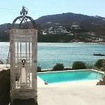 Salty Playa Kalo Livadi